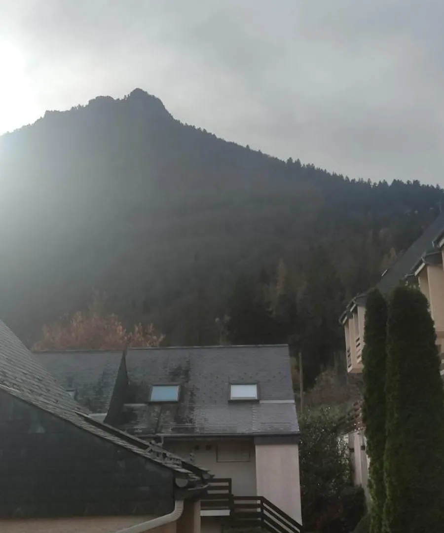 Appartement De 2 A 6 Personnes Cauterets Holiday home